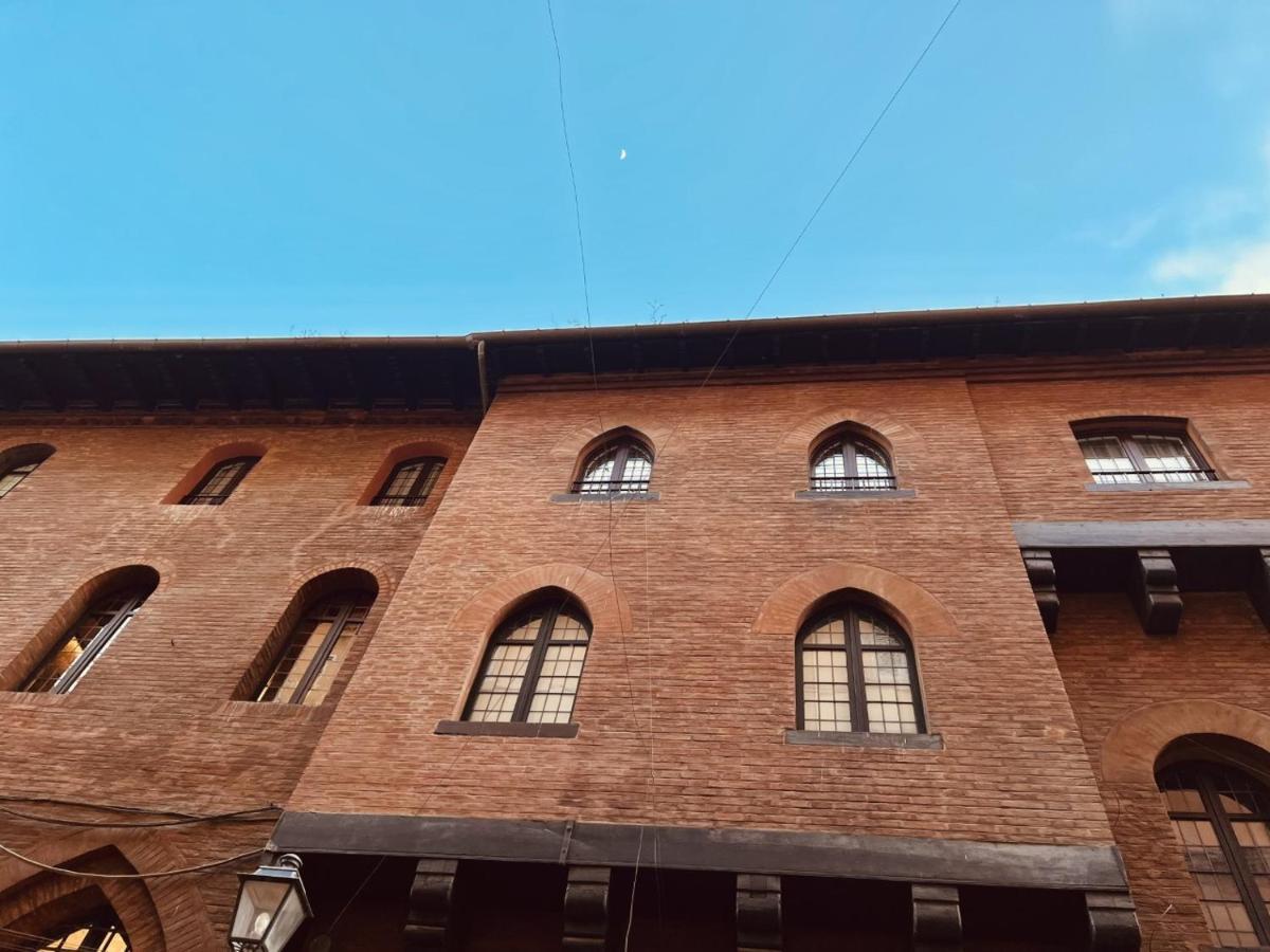 בולוניה Lovely 1 Bedroom Apartment Nearby Piazza Maggiore מראה חיצוני תמונה
